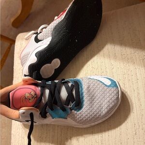 Space Jam Nike Renew